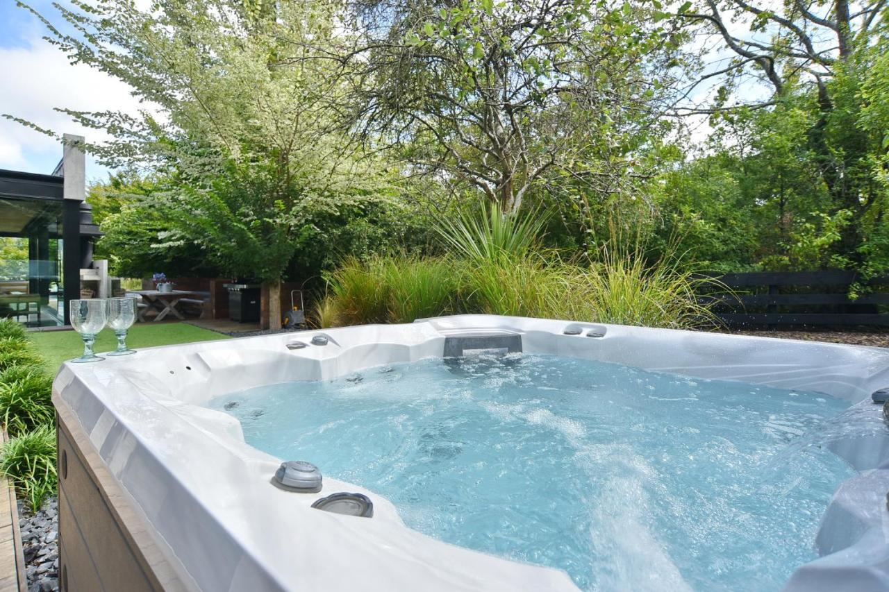Bridle Path Retreat - Christchurch Holiday Homes エクステリア 写真