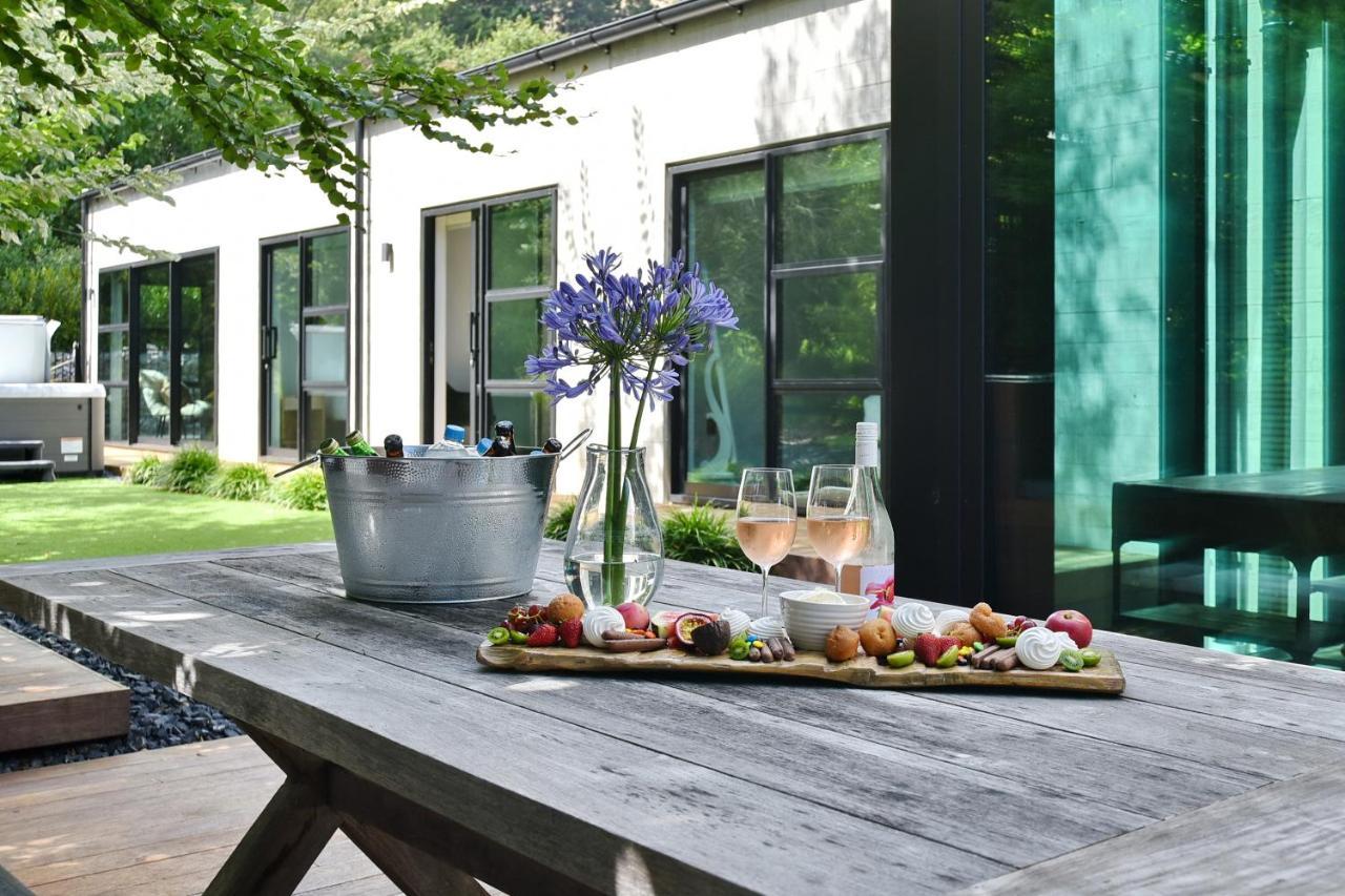 Bridle Path Retreat - Christchurch Holiday Homes エクステリア 写真