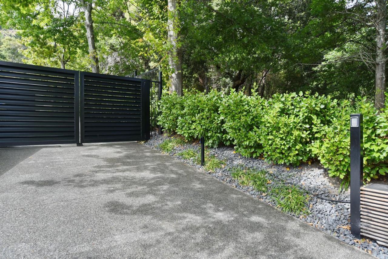 Bridle Path Retreat - Christchurch Holiday Homes エクステリア 写真